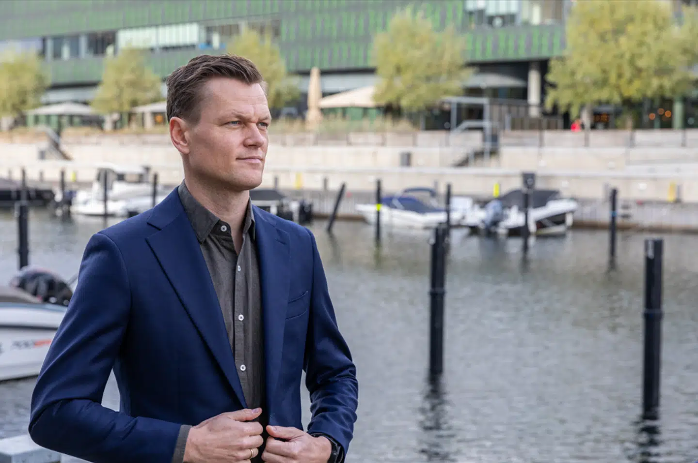 Selvom Peter Garnrys karriere tæller flere succeser, er der en tydelig afstand mellem den investor, han var engang, og den, han er i dag.