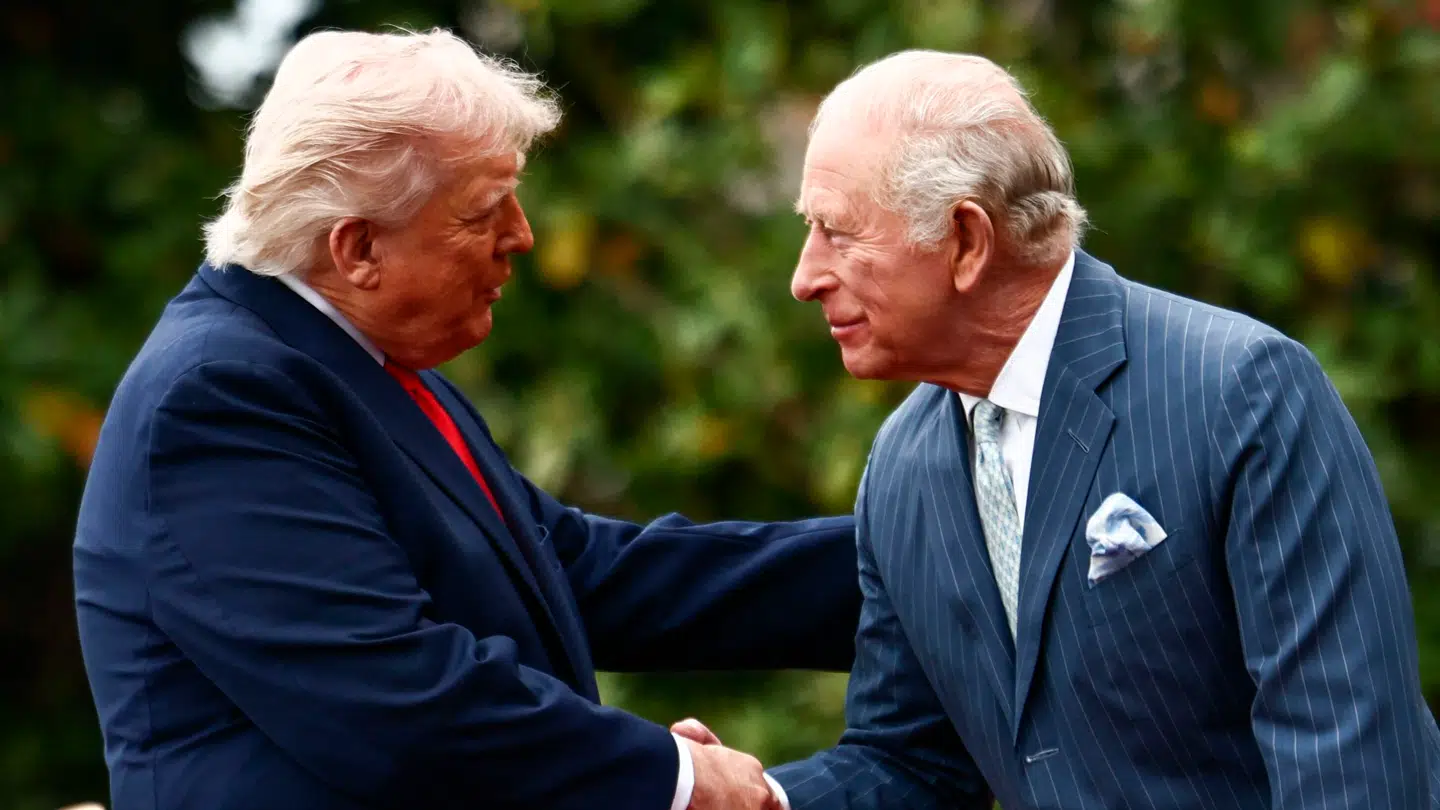 Donald Trump og kong Charles III ved Det Hvide Hus.