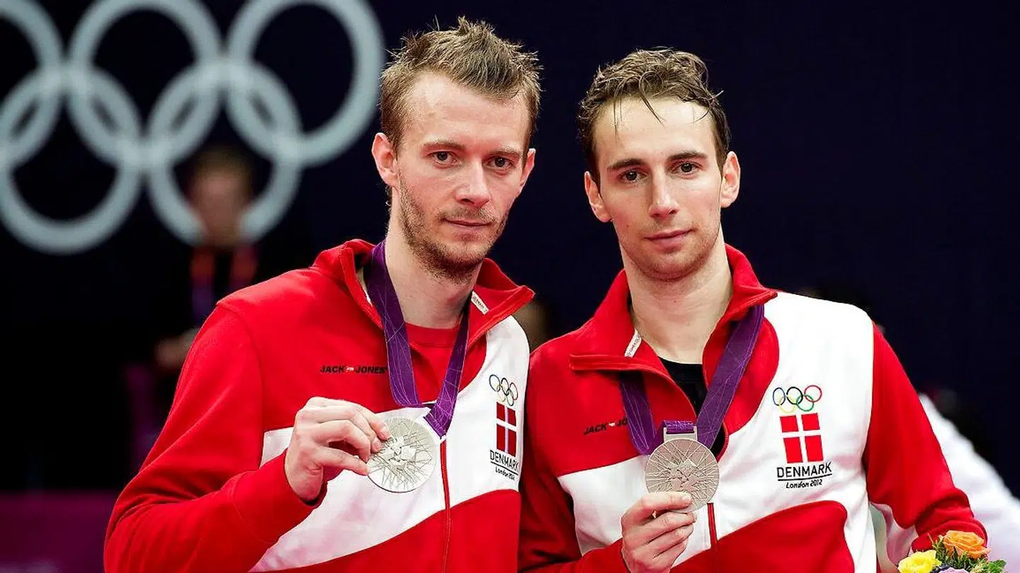 Mathias Boe, til højre, og Carsten Mogensen, til venstre, efter de tabte finalen ved OL 2012 i London.