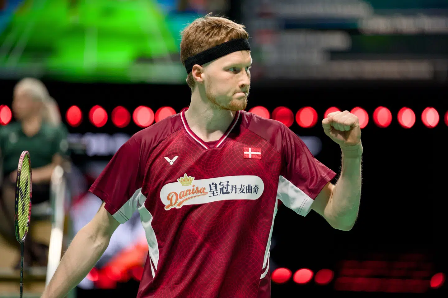 Anders Antonsen var hjulpet godt af hjemmestøtten i Horsens, da han slog Kunlavut Vitidsarn i første duel i kvartfinaleholdkampen mod Thailand. (Arkivfoto).