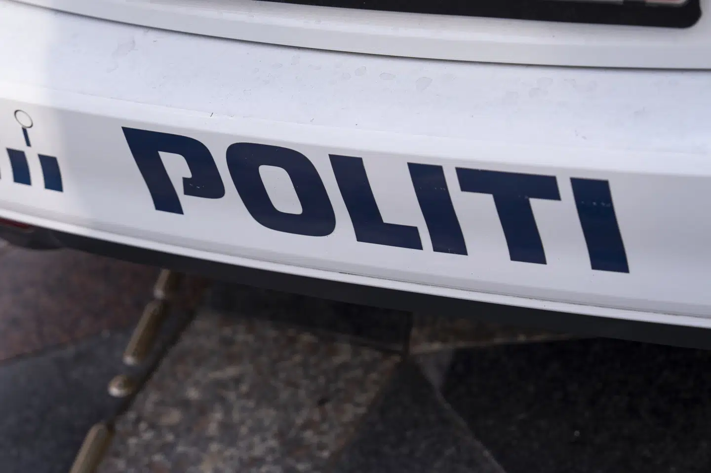 Politiet har natten til søndag været til stede på kræmmermarkedet Dølle, hvor en mand er blevet udsat for knivstik. (Arkivfoto).