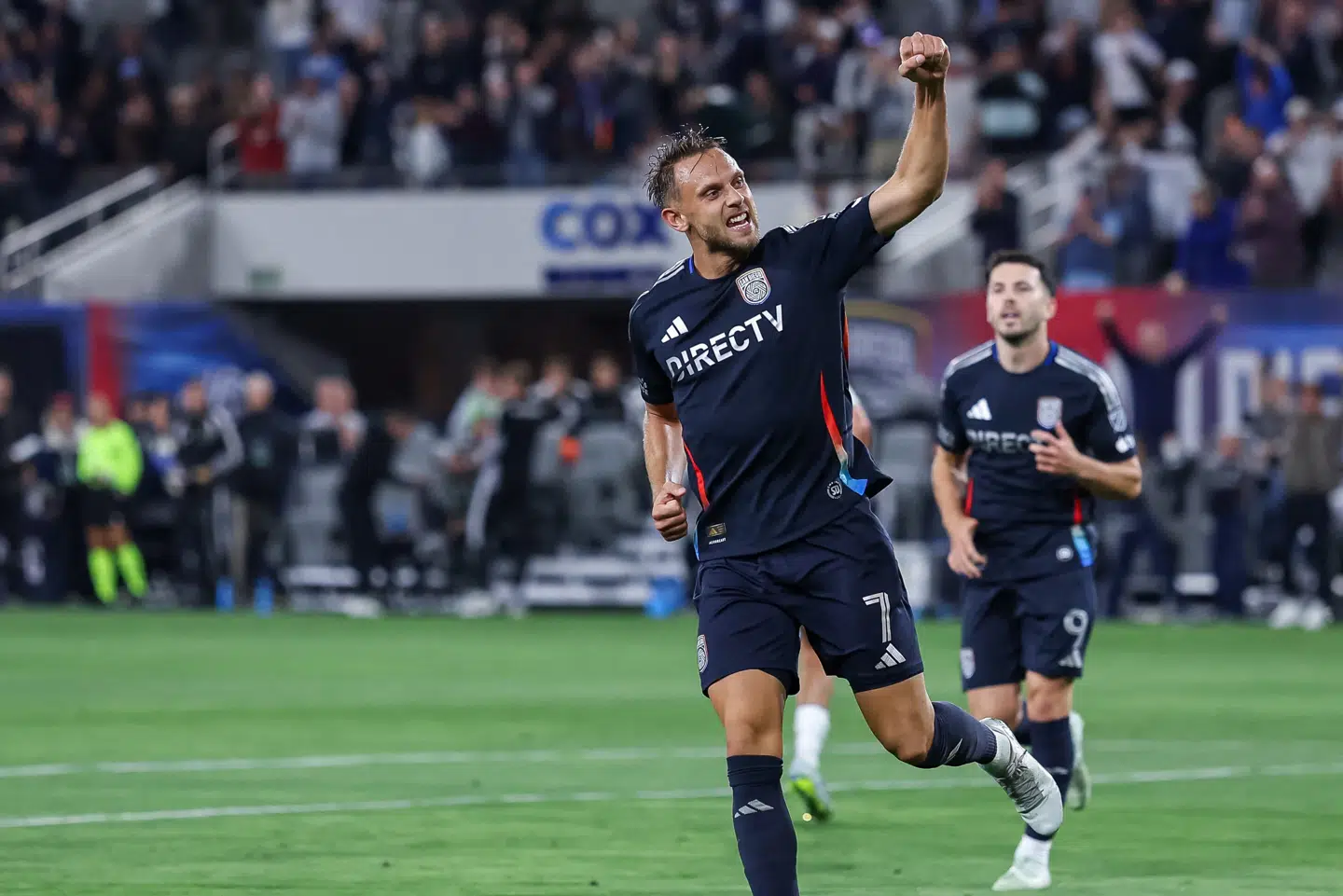 Marcus Ingvartsen jubler efter sit andet mål for San Diego FC i 2-2-opgøret mod Los Angeles FC.