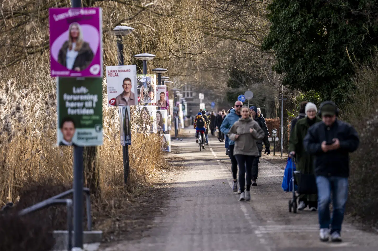 Otte døgn efter folketingsvalget 24. marts var fristen for at fjerne valgplakater i gadebilledet. (Arkivfoto).