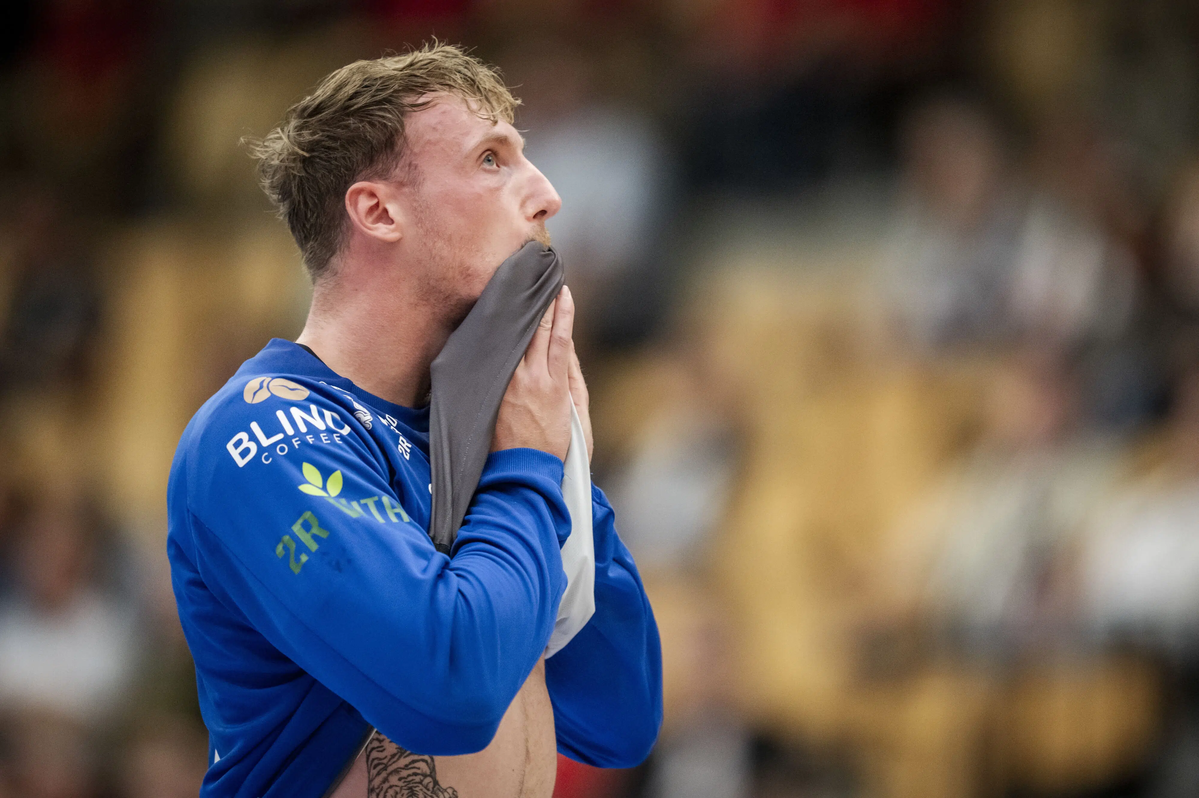 Forrygende keeper sender HØJ tættere på overlevelse