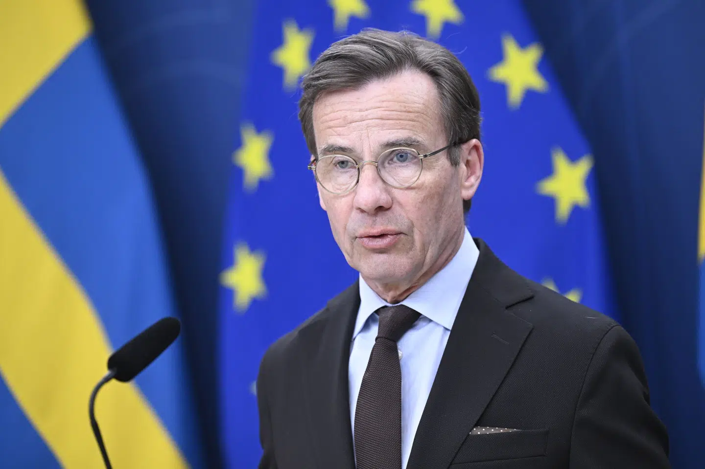 Den svenske statsminister, Ulf Kristersson (M), og resten af regeringen vil afsætte milliarder til atomkraft. Men der skal også være plads til vindenergi, sagde han til søndagens partilederdebat forud for valget 13. september. (Arkivfoto).