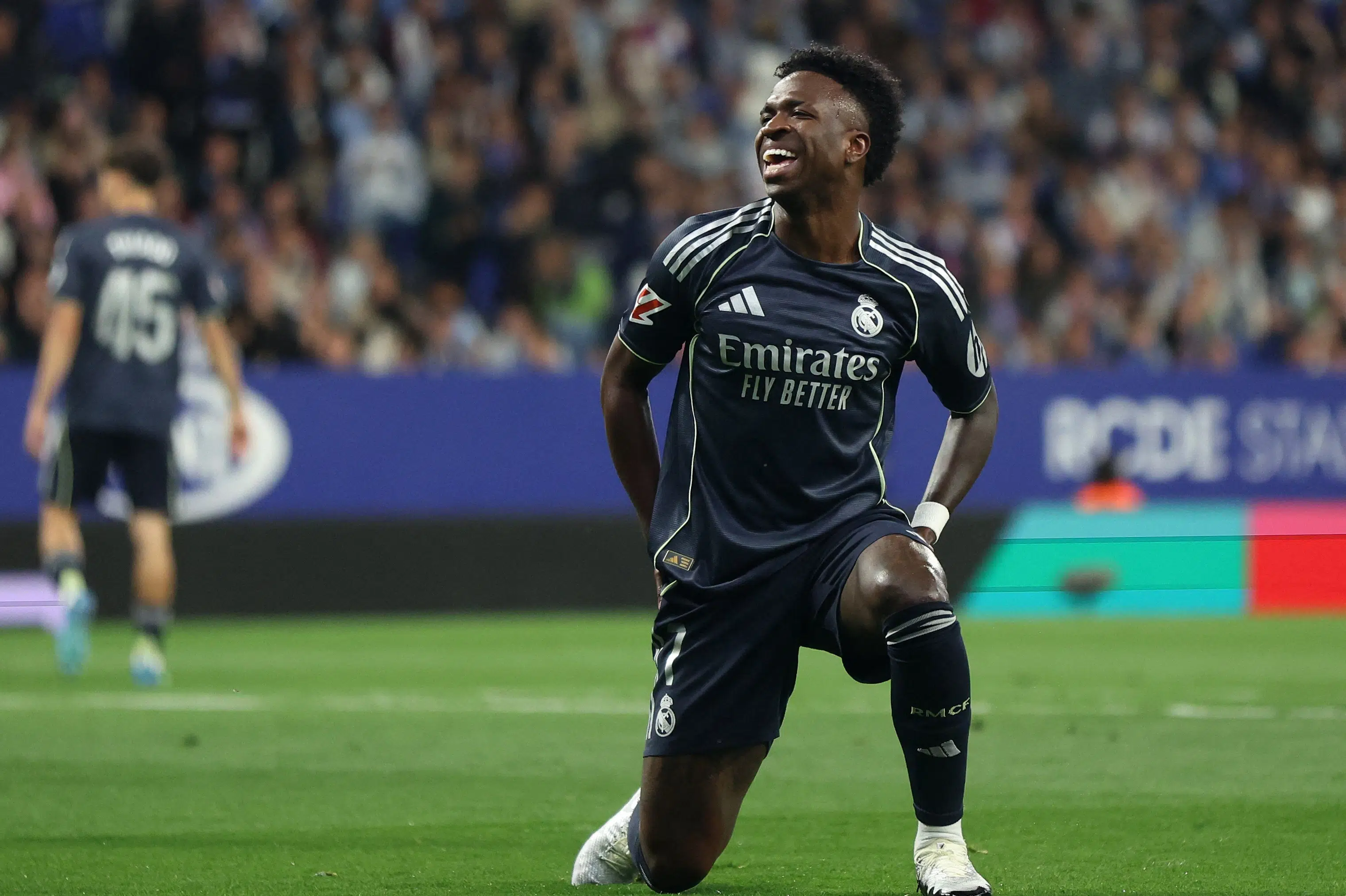 Real-træner vil forhindre Barcelona-guldfest på Bernabeu