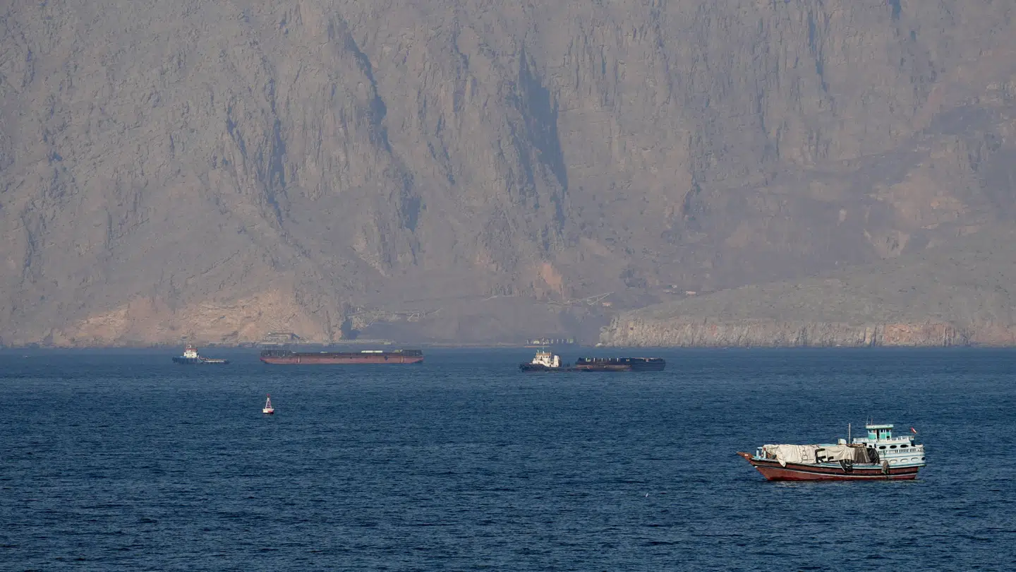 Skibe i Hormuzstrædet ud for Oman.