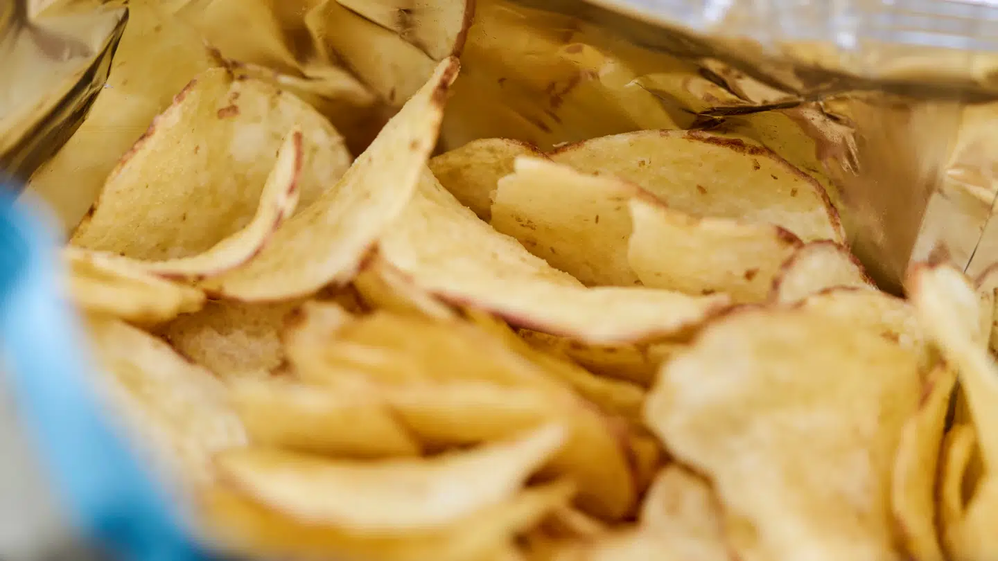 Selv en lille pose chips øger risikoen.