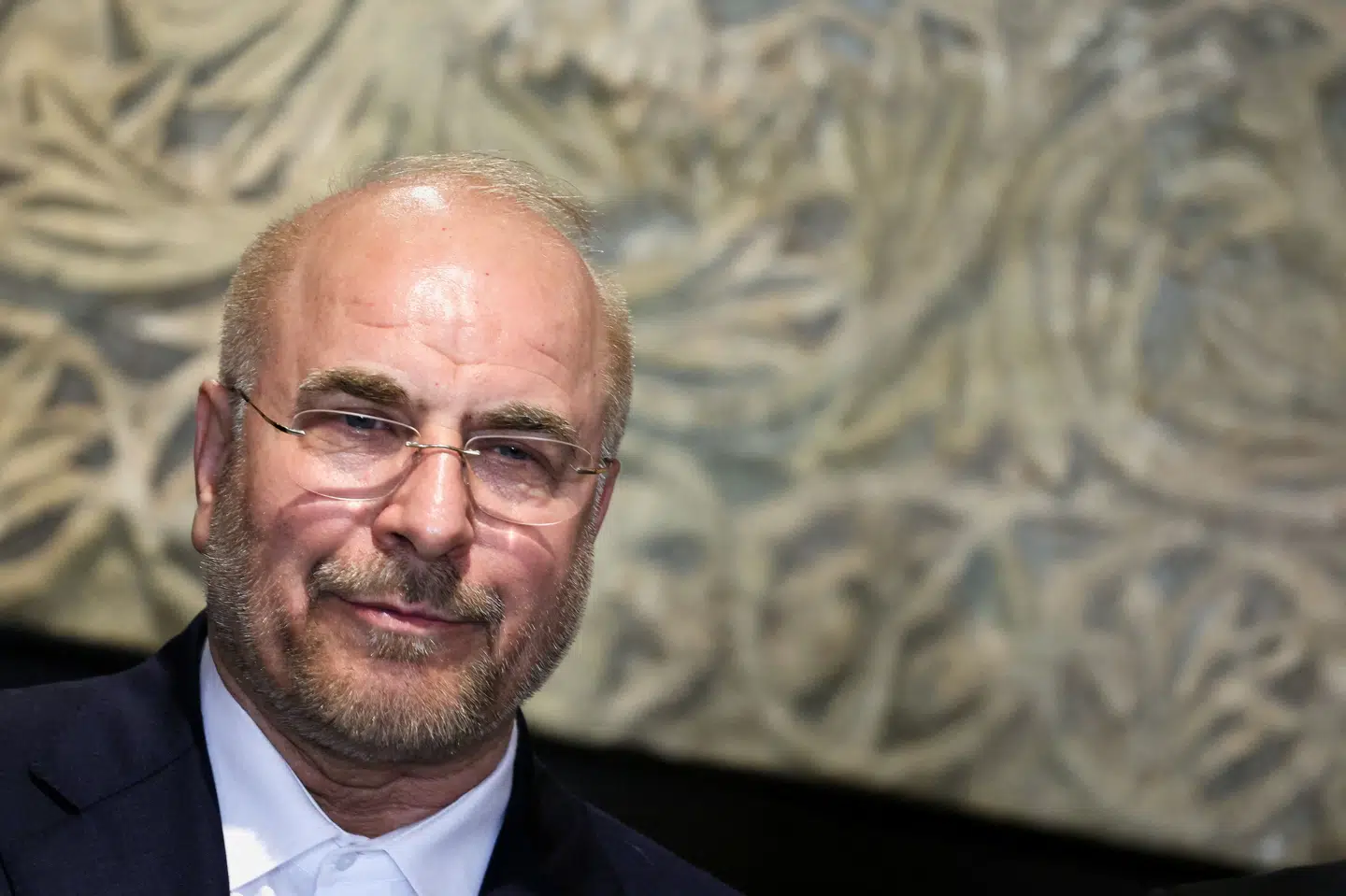 Irans parlamentsformand, Mohammad Baqer Qalibaf, mener, at USA og dets allierede er skyld i, at det ikke er sikkert af sejle gennem Hormuzstrædet. (Arkivfoto).