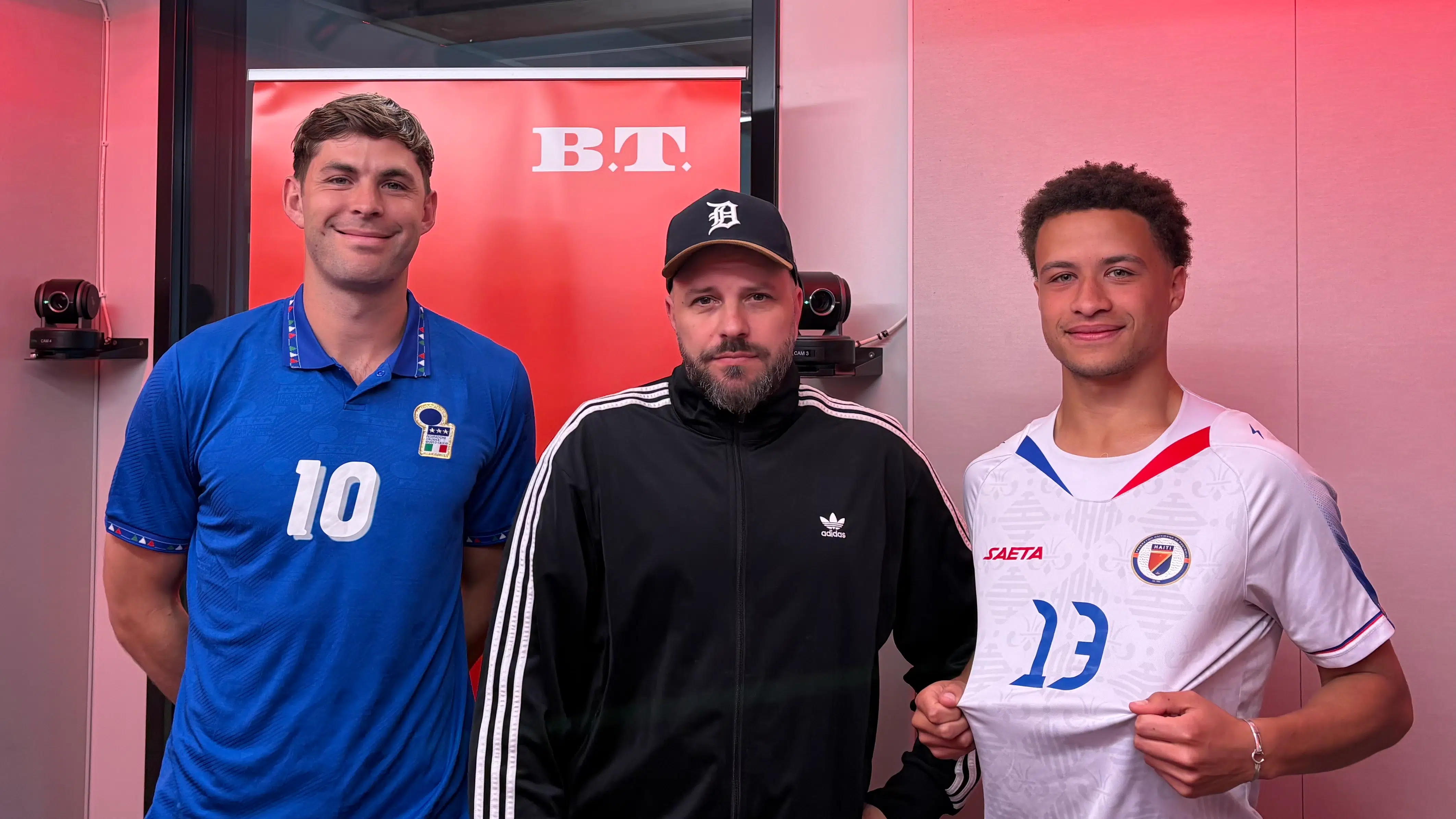AGF-matchbold, Zzzzorniger og 'de straffespark dræber fodbold' – Nyt afsnit af B.T. Fodbold
