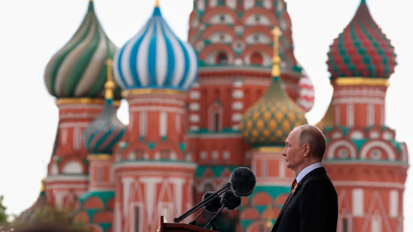 Ruslands Vladimir Putin ved Sejrsdagsparaden på Den Røde Plads i Moskva 9. maj 2025. Årets parade bliver helt anderledes.