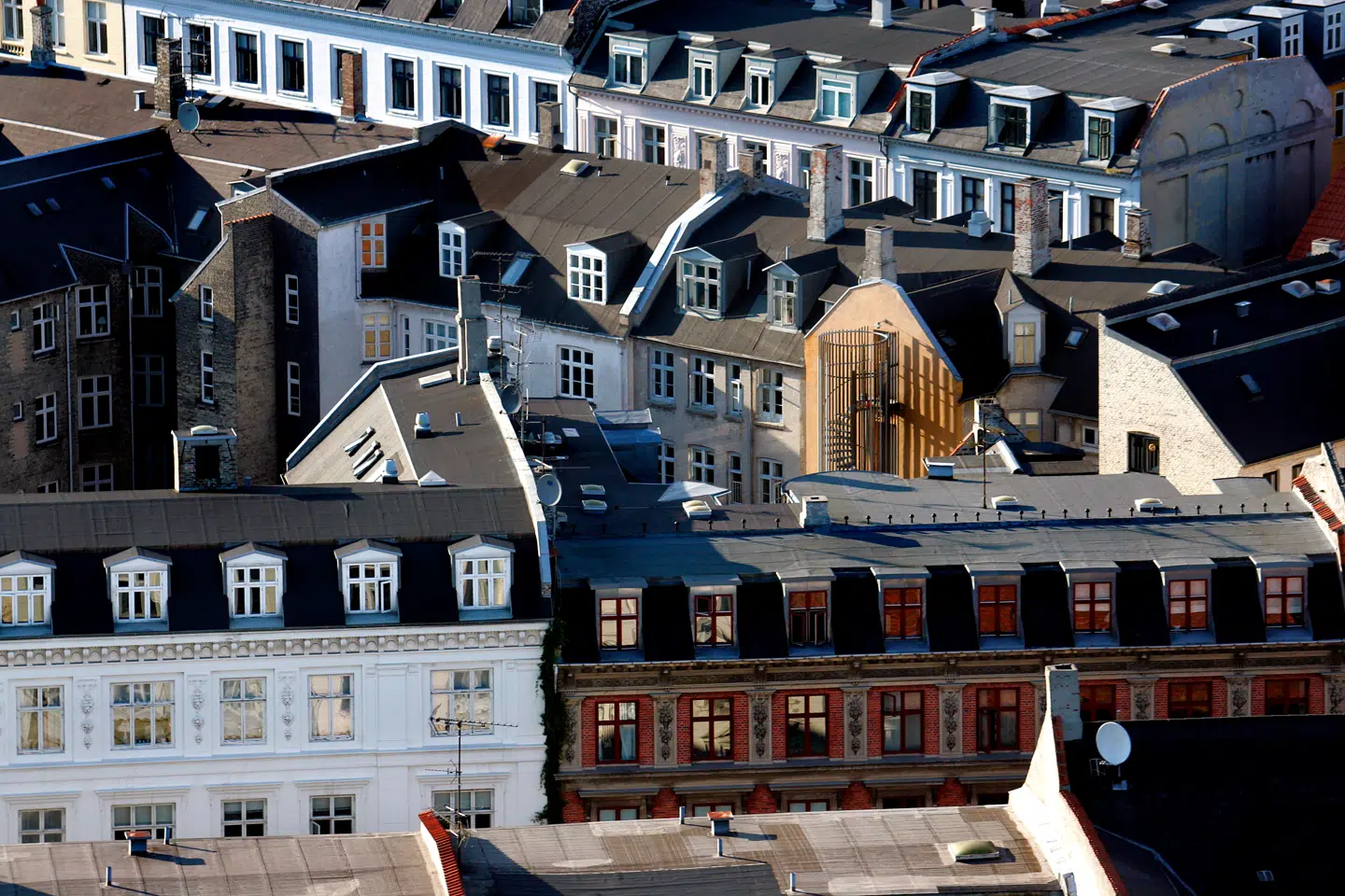 Det nye skattesystem til boliger har medført, at tusindvis af boligejere risikerer at få en strafrente uden mulighed for at forhindre det.
