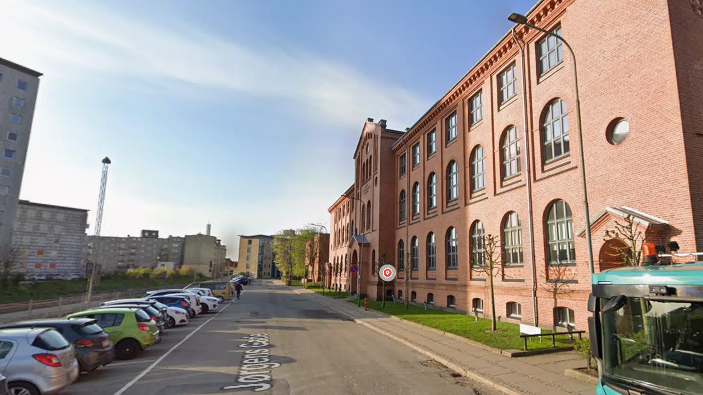 Aalborg Katedralskole retter og beklager nu fejlen i et nyt Facebook-opslag.