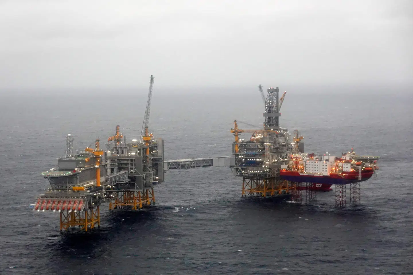2025 var det varmeste år i Norge nogensinde, og på dagen, hvor april blev præsenteret som den varmeste måned i Nordnorge nogensinde, valgte den norske regering at genåbne produktionen af tre gasfelter i Nordsøen.
