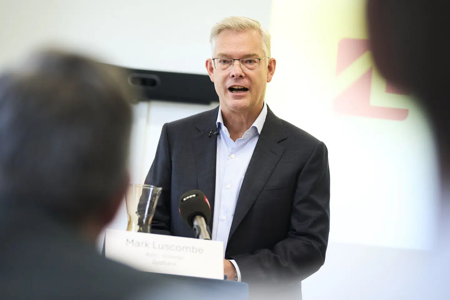 Administrerende direktør i AL Sydbank Mark Luscombe til pressemøde København i oktober, hvor fusionsplaner blev præsenteret. (Arkivfoto).