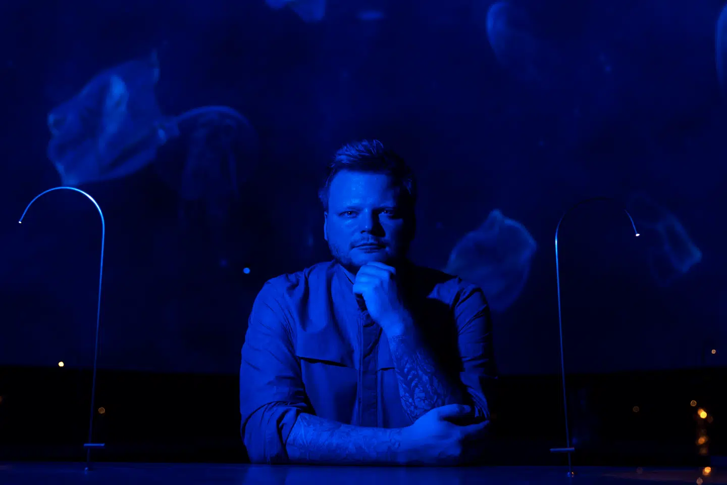 Rasmus Munk har gjort den københavnske Michelin-restaurant Alchemist og sig selv verdensberømt, med sin vilde, udfordrende og innovative gastronomi.