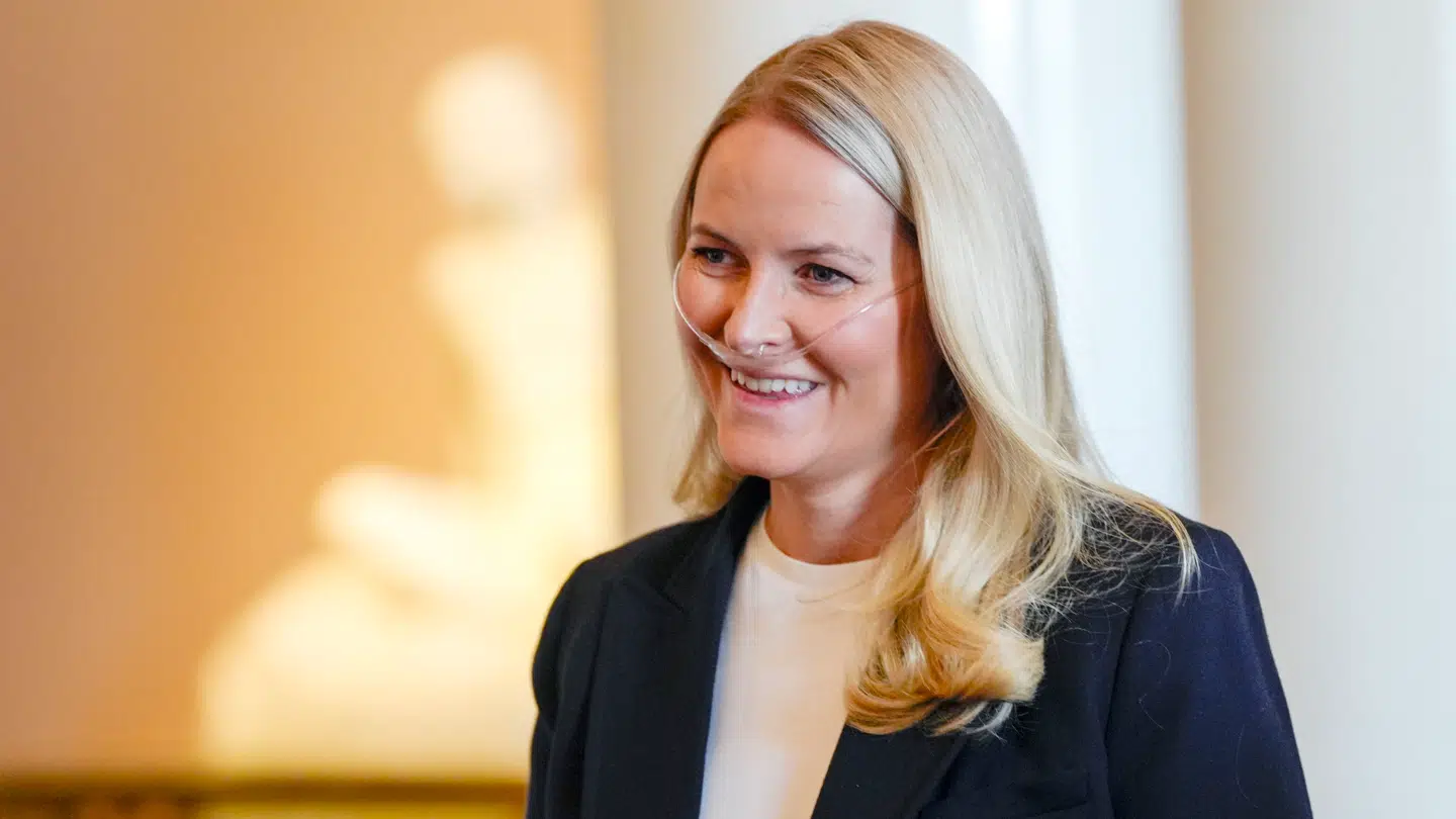 Mette-Marit er sommetider nødsaget til at bruge en iltslange.