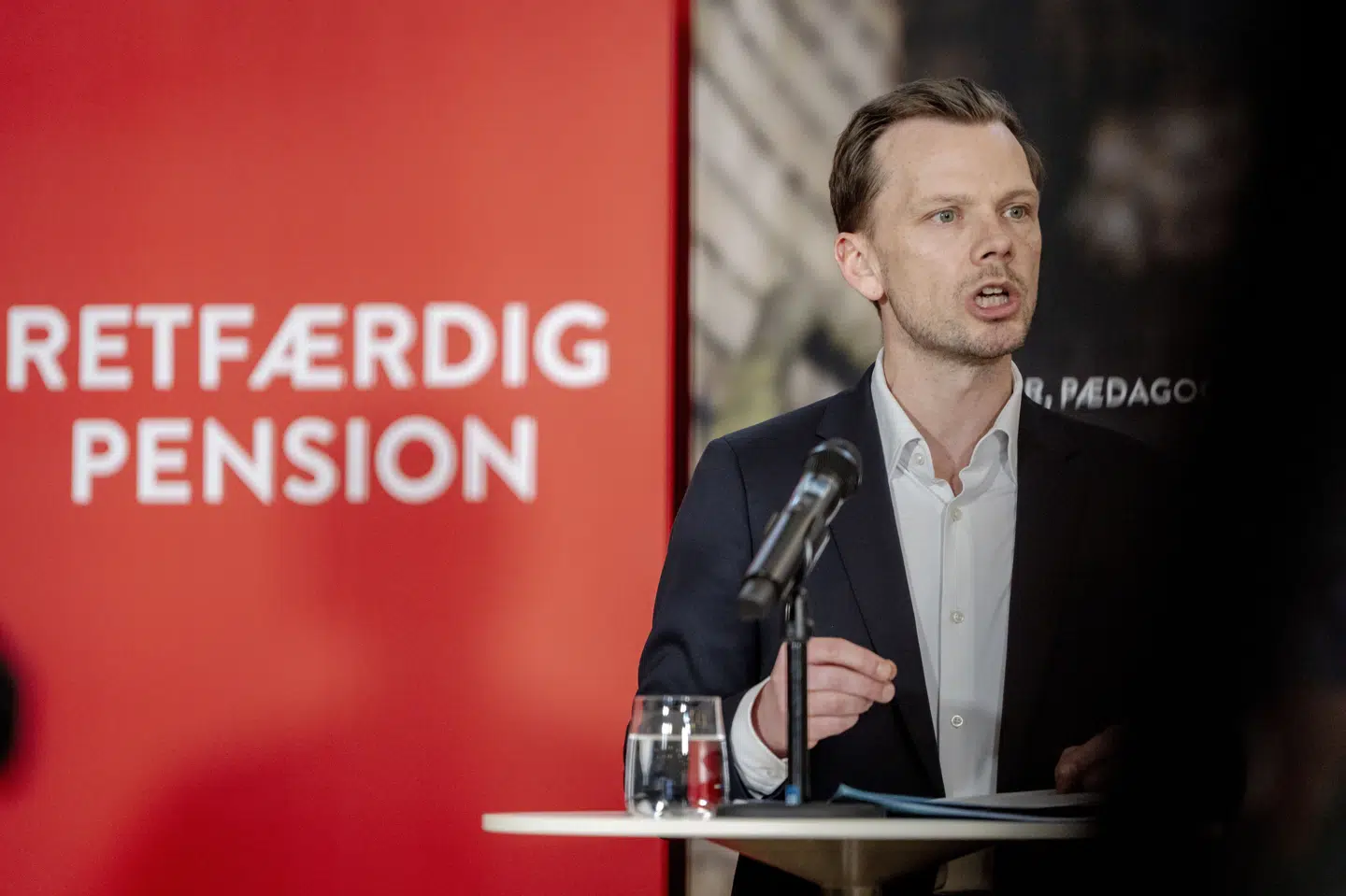 Det er justitsminister Peter Hummelgaard (S), der står bag den direkte hotline til politiet for folkevalgte og deres pårørende. (Arkivfoto).