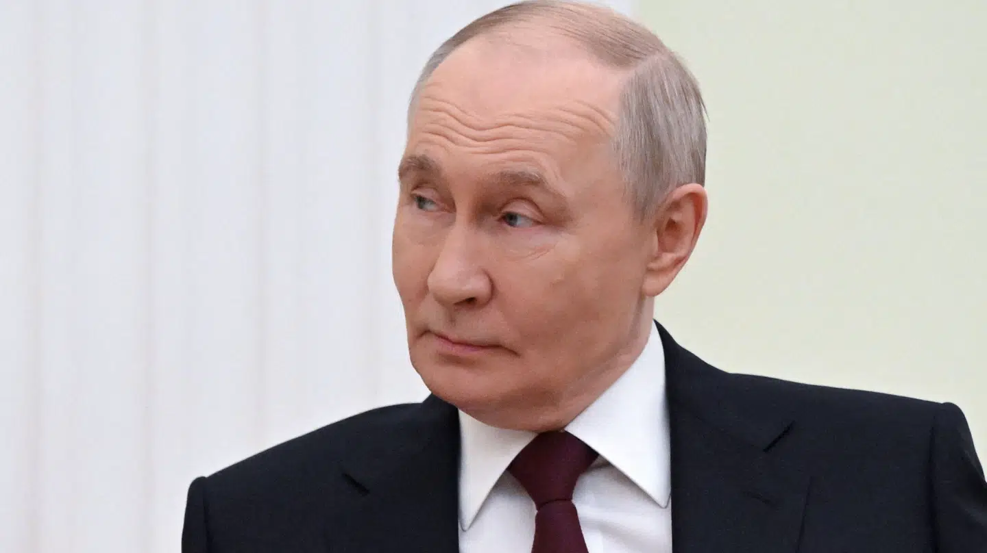 Den russiske præsident Vladimir Putin isolerer sig mere og mere.