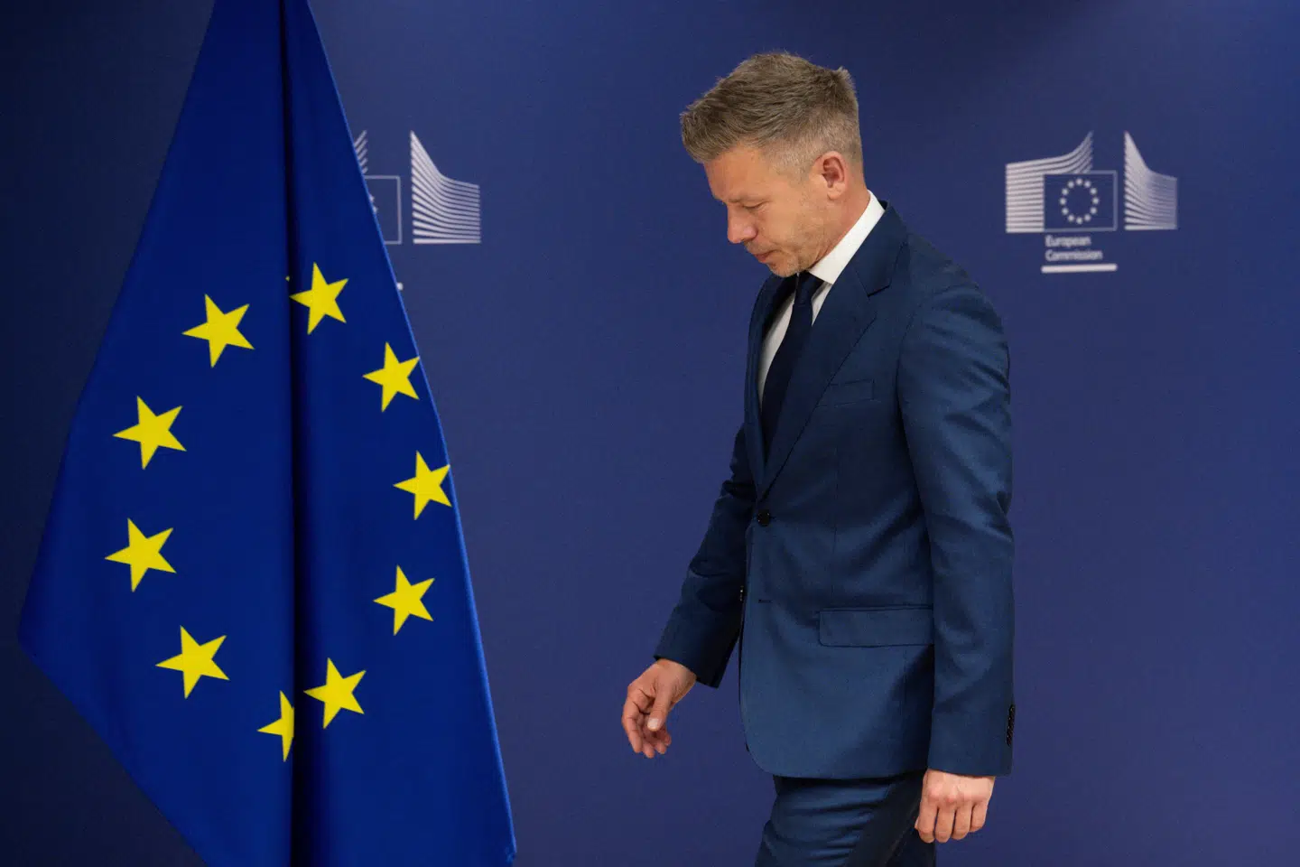 Selvom Péter Magyar har et stærkt mandat i Ungarn, udfordrer et paradoks fortællingen om hans muligheder for at forandre Ungarn til det bedre.
