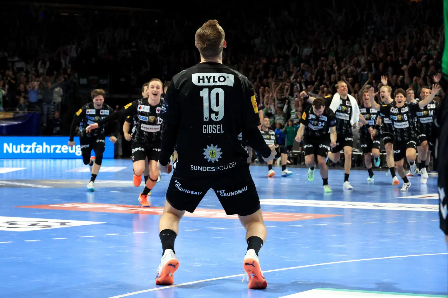 Mathias Gidsel blev matchvinder i straffekastkonkurrencen mod Veszprem.