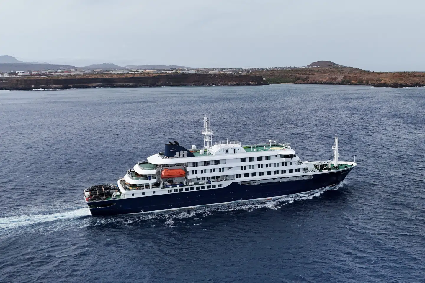 Passagerer fra krydstogtskibet MV "Hondius" vil blive fløjet hjem fra Tenerife, har Spaniens sundhedsminister sagt. (Arkivfoto).