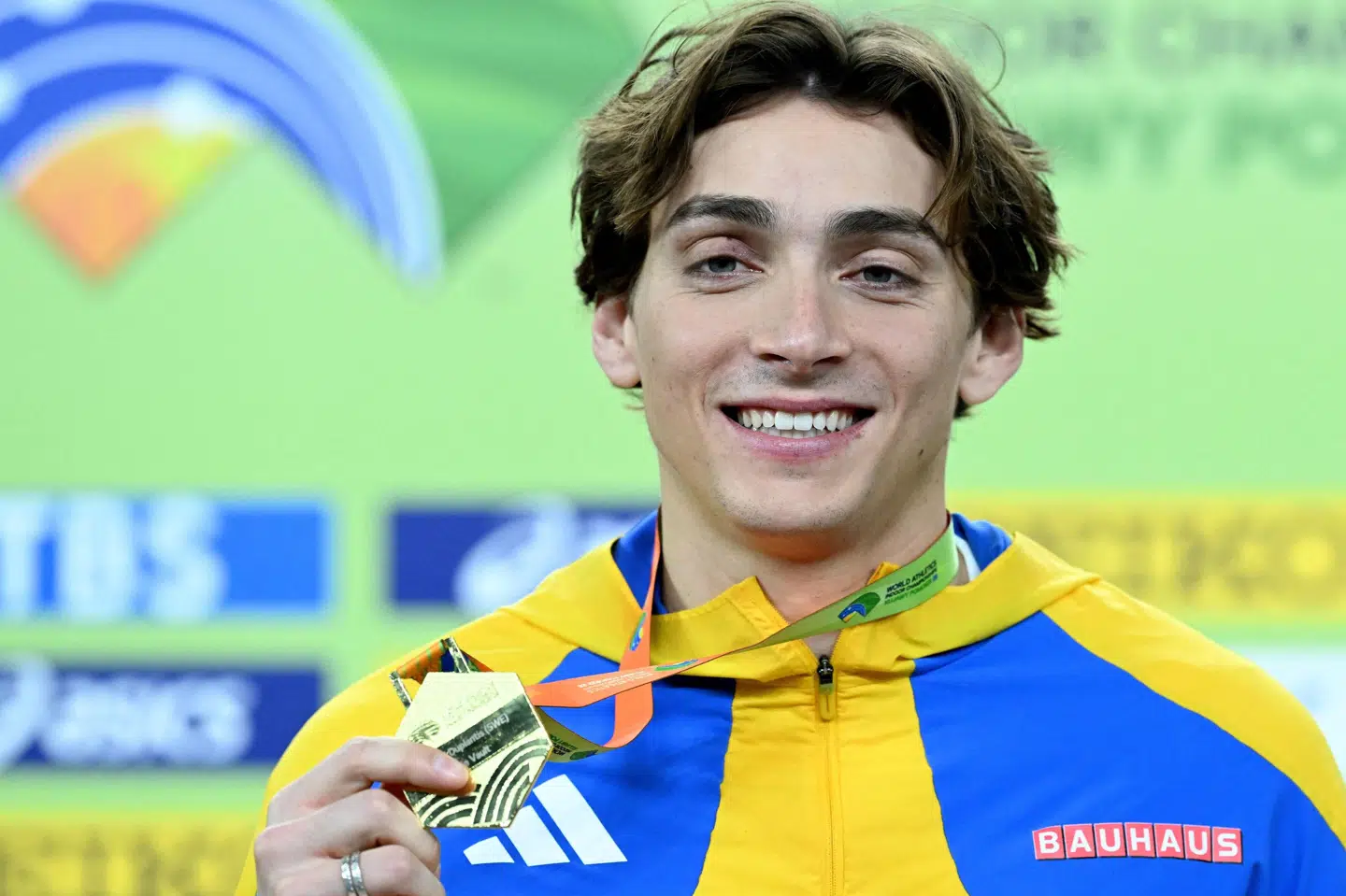 Armand Duplantis har vundet tre verdensmesterskaber og to OL-guldmedaljer i træk, men det er ifølge stangspringeren også vigtigt at kunne holde fri og feste. (Arkivfoto).