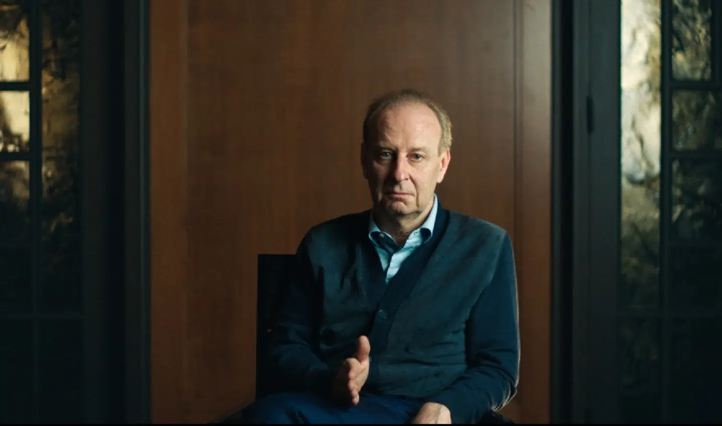 Det er den schweiziske frihavnsonge og kunsthandler Yves Bouvier, der kræver ændringer i DR-dokumentar og truer med sagsanlæg.