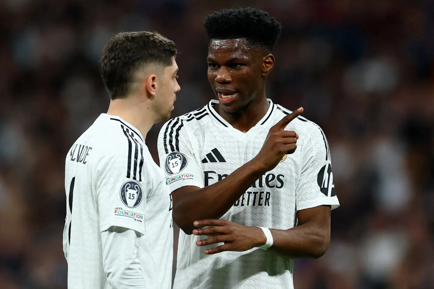 Real Madrid-spillerne Federico Valverde og Aurélien Tchouaméni har spillet utallige kampe sammen på midtbanen. Men på det seneste har de ikke været de bedste venner på træningsbanen. (Arkivfoto).