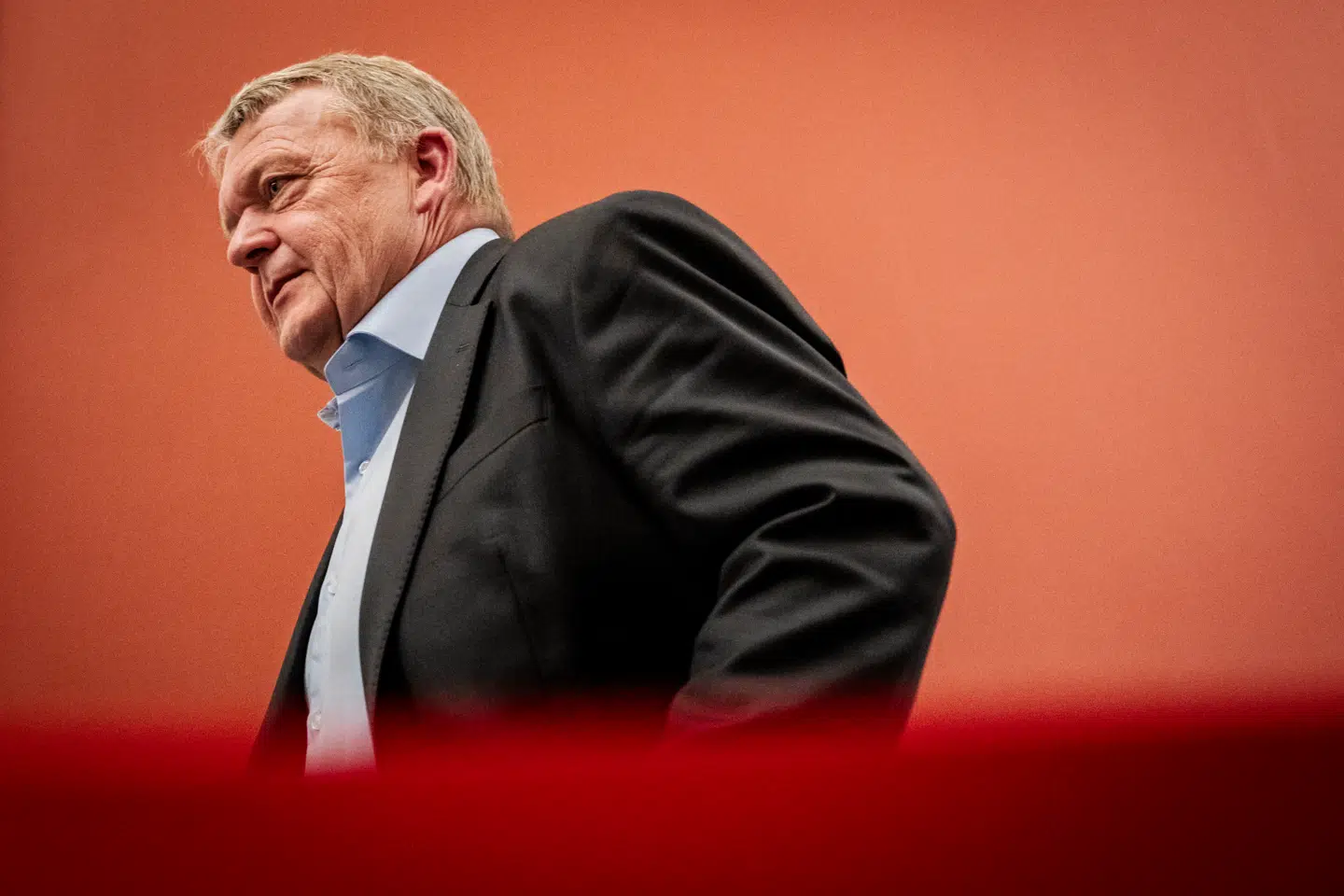 Så længe Lars Løkke Rasmussen (M) ikke blev set på vej ind til møde sammen med Pia Olsen Dyhr (SF), var Moderaterne og partierne i den gamle røde blok ikke i nærheden af det afgørende gennembrud, skriver Jarl Cordua.