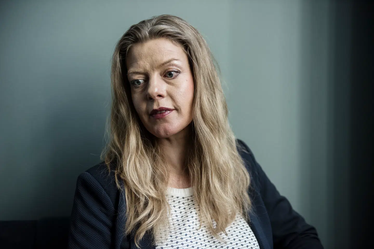 Tina Magaard har blandt andet besøgt gymnasier og talt med rektorer og lærere om negativ social kontrol. Det, som hun fandt, beviste for hende, at problemet vil vokse, så længe det ikke bliver talt højt om.