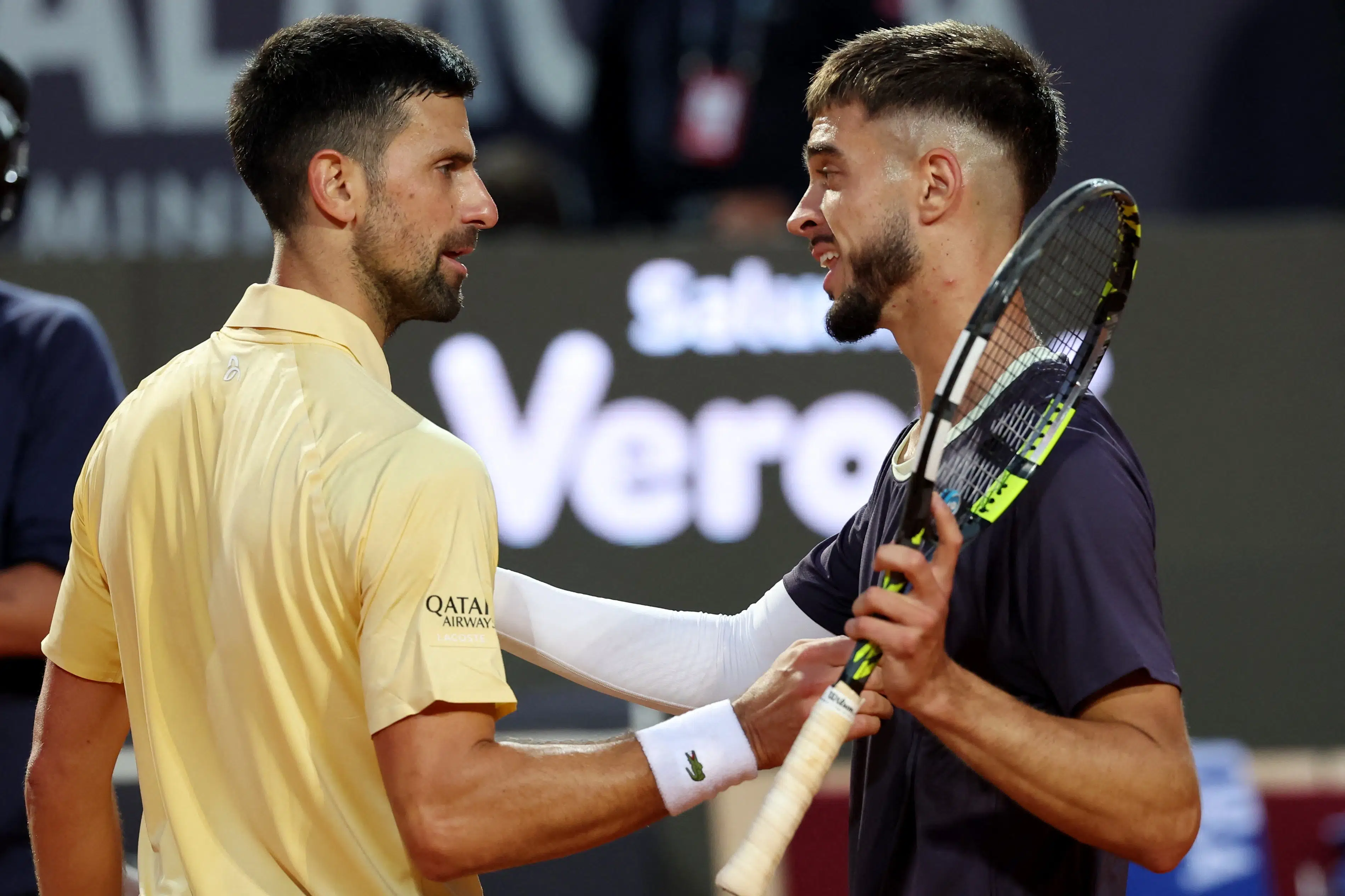 Ung kroat slår rusten Djokovic ud: Han er mit idol