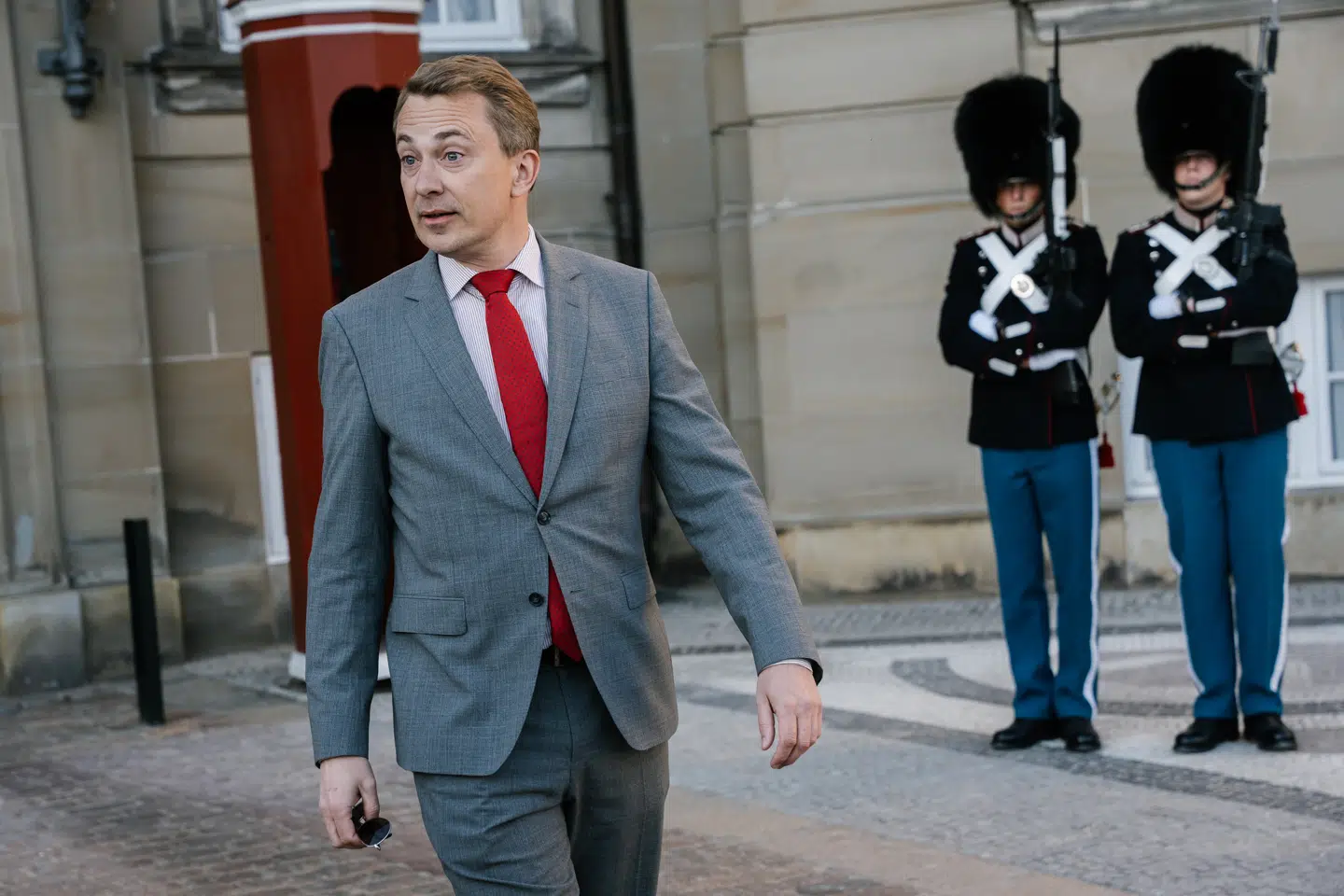 Formand for Dansk Folkeparti, Morten Messerschmidt, bakker op om Troels Lund Poulsen som kongelig undersøger, så længe V-formanden forhandler om en blå regering uden deltagelse af S og M.