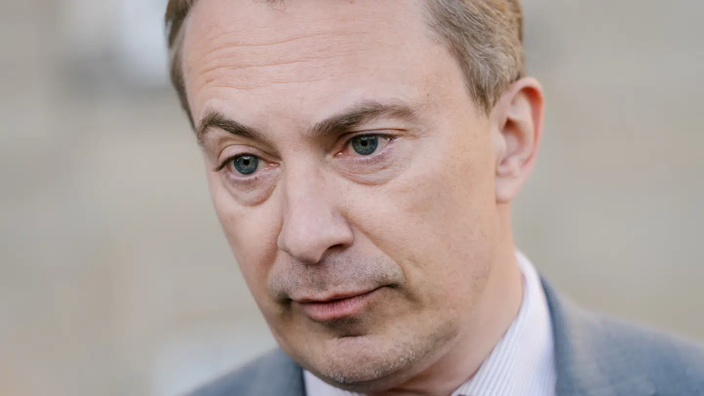 Morten Messerschmidt (DF) appellerer til at Løkke dropper en hver tanke om at fortsætte som minister.