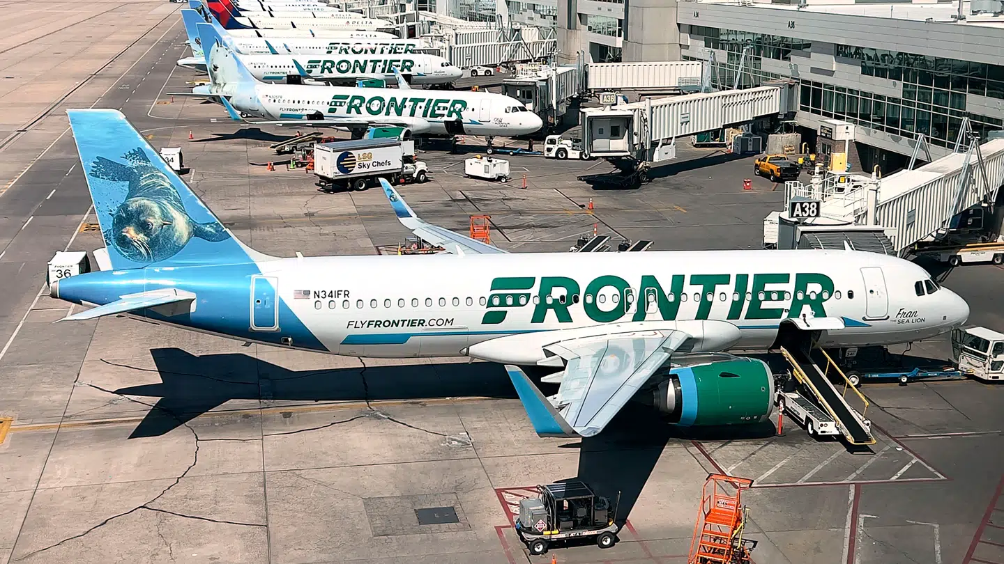 Frontier Airlines har mange afgange fra lufthavnen i Denver, Colorado.