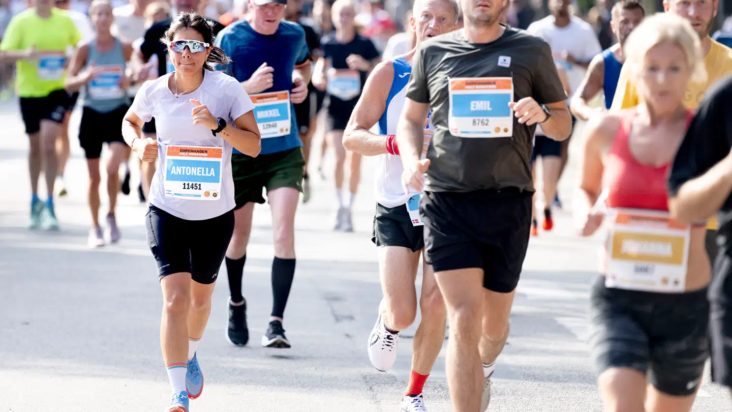 Søndagens marathon-vejr starter mest tørt i København, men kan blive ramt af regn i løbet af eftermiddagen.