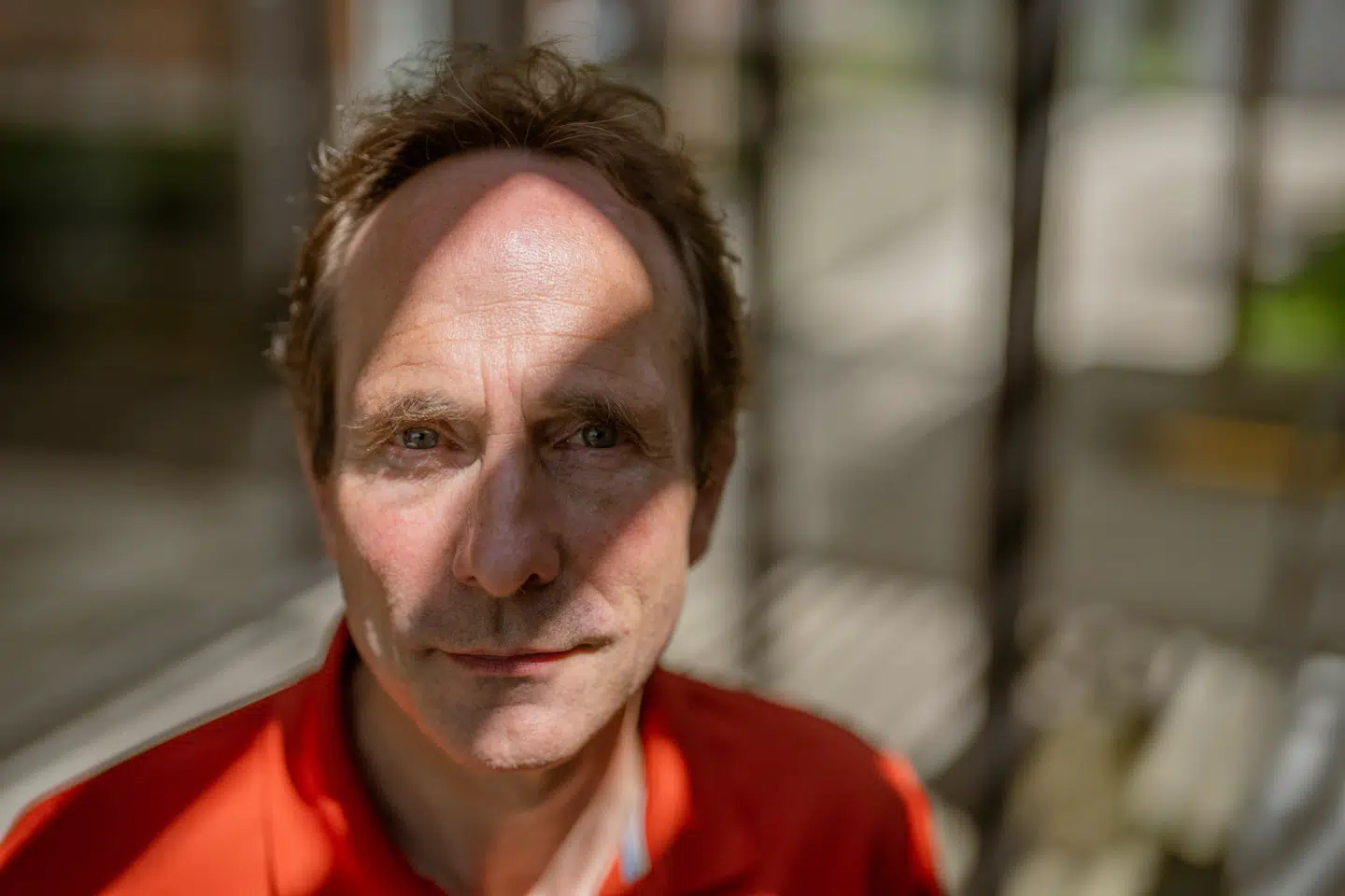 Peter Viggo Jakobsen er kendt i medierne som forsvarsekspert. Men han er også mangeårig AGF-fan og ambassadør for klubben.