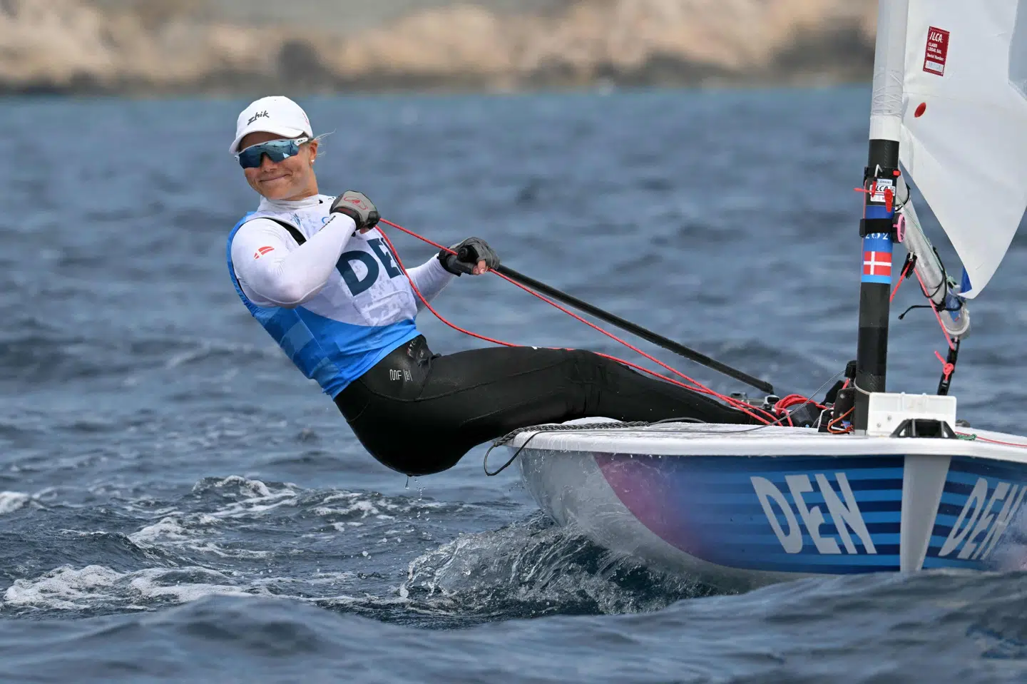 Anne-Marie Rindom har haft massiv succes i sejlsportsklassen Ilca 6, som tidligere hed laser radial. I enmandsjollen er det blevet til blandt andet fire VM-guldmedaljer og OL-medaljer af både guld, sølv og bronze.
