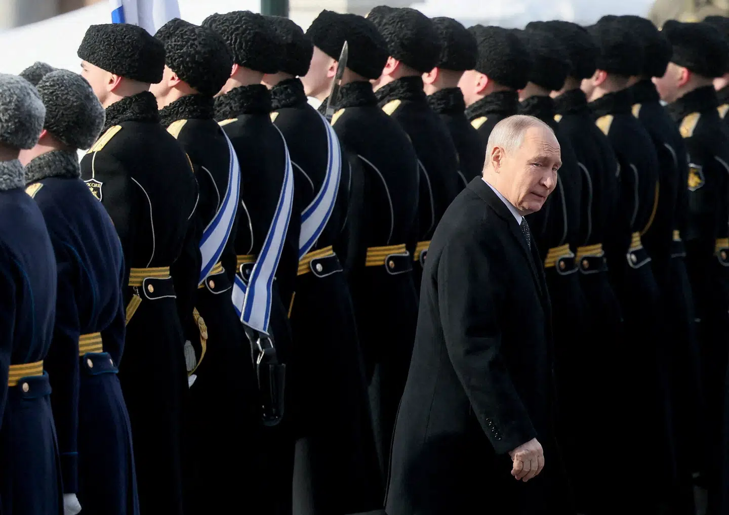 Rusland bliver ved med at betale en uhyre høj pris for relativt minimale fremskridt på slagmarken. Nu har medierne Meduza og Mediazona opdateret deres optælling over dræbte russiske soldater i krigen.