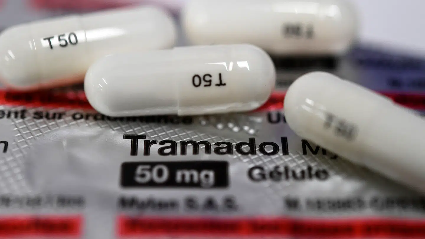 Tramadol er et af de opioider, som misbruges af unge mennesker. En rektor mener ifølge Berlingske, at forbruget er 'eksploderet'.