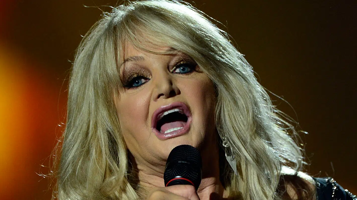 Bonnie Tyler måtte angiveligt have hjertemassage, da hun blev vækket fra kunstig koma, skriver portugisisk medie.