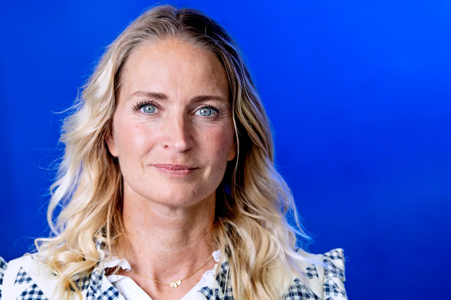 Annette Heick var dybt berørt, da hendes far mandag var i audiens hos Kongen og fik sagt tak for sit ridderkors.
