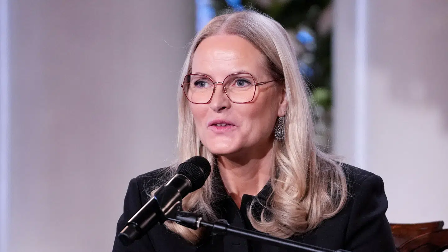 Samarbejdet er stoppet som følge af Mette-Marits kontakt med den dømte sexforbryder Jeffrey Epstein.