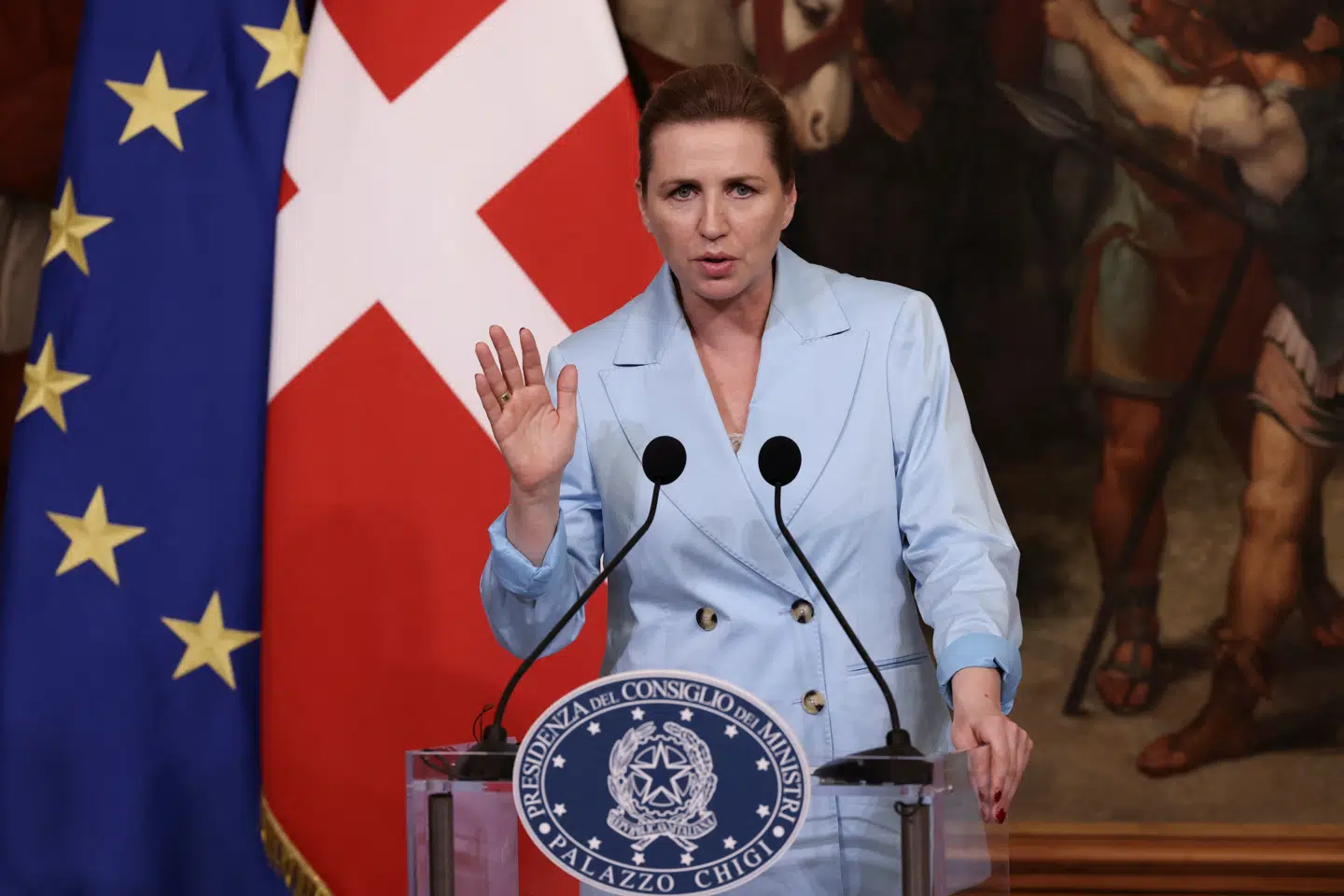 Den danske kampagne begyndte officielt, da Mette Frederiksen i maj sidste år tog til Italien for at besøge den italienske premierminister, Giorgia Meloni, hvor de to, med underskrifter fra syv andre lande, sendte et protestbrev fra Rom.
