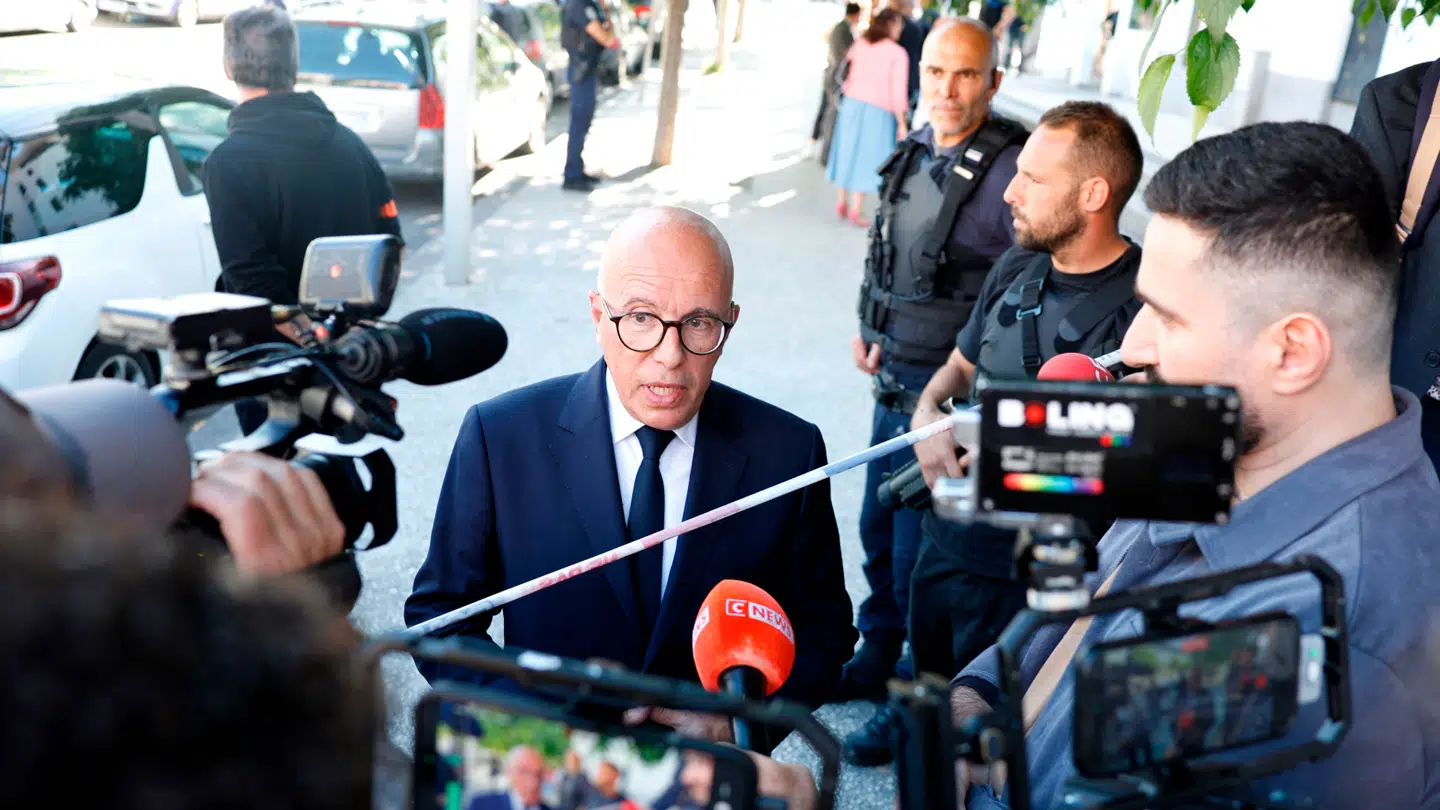 Éric Ciotti er hastet til stedet.