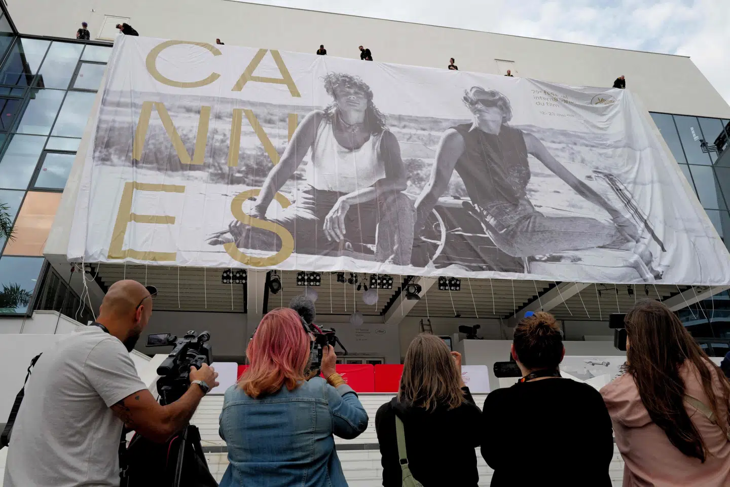 De danske bidrag er få ved årets filmstival i Cannes. Festivalen skal lige lære nye danske instruktører at kende, vurderer filmkritiker.