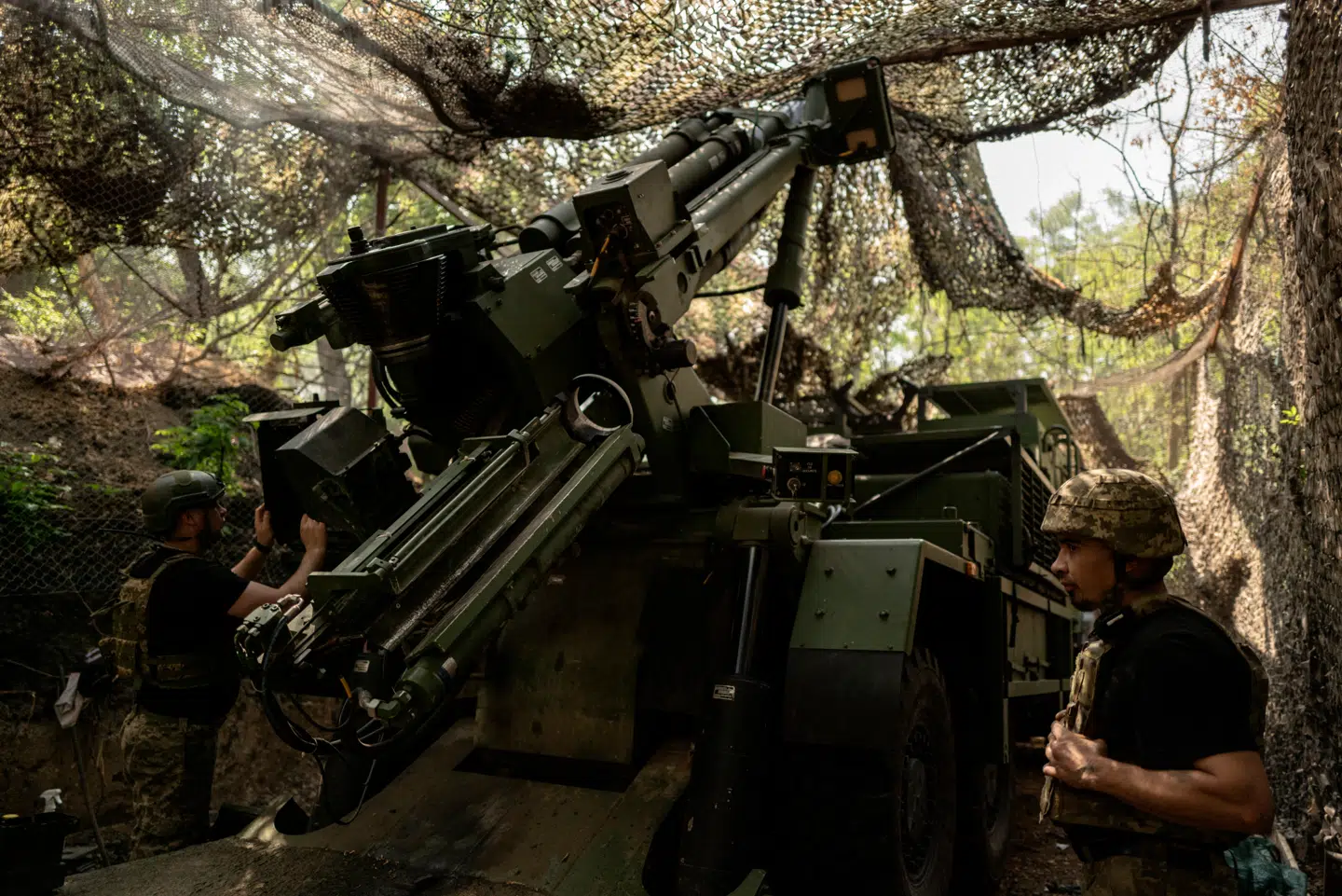 I Ukraine vil demobilisering udgøre en enorm samfundsudfordring, lyder det i kronikken. Derfor skal Europa forberede sig på »to centrale risici«. Foto: Florent Vergnes/AFP/Ritzau Scanpix