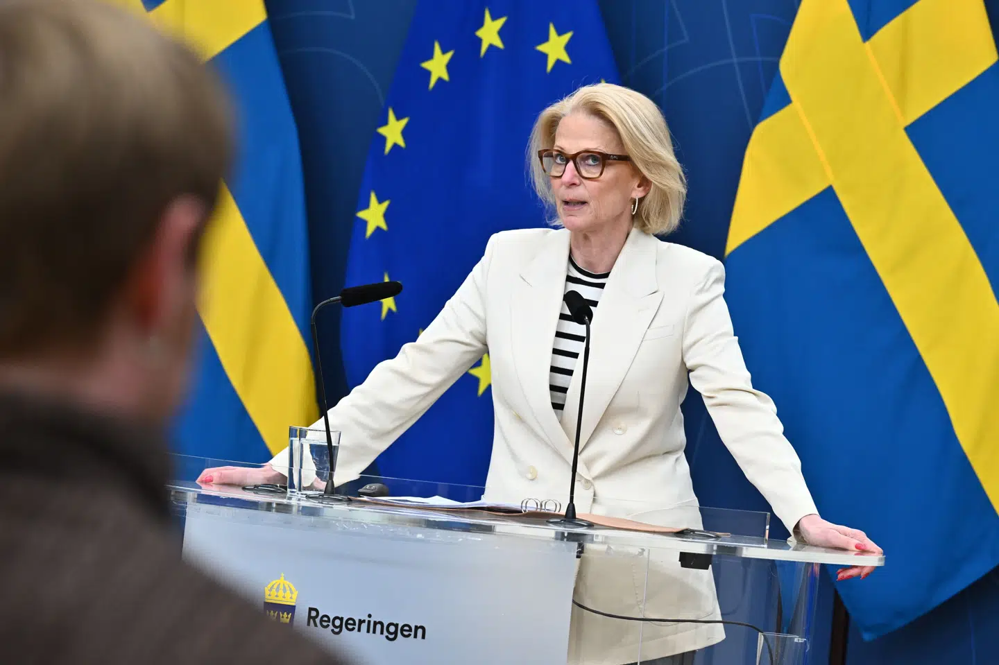 - Selv om krigen slutter i morgen, så får det økonomiske konsekvenser i lang tid, siger den svenske minister Elisabeth Svantesson om ny krisepakke. (Arkivfoto).