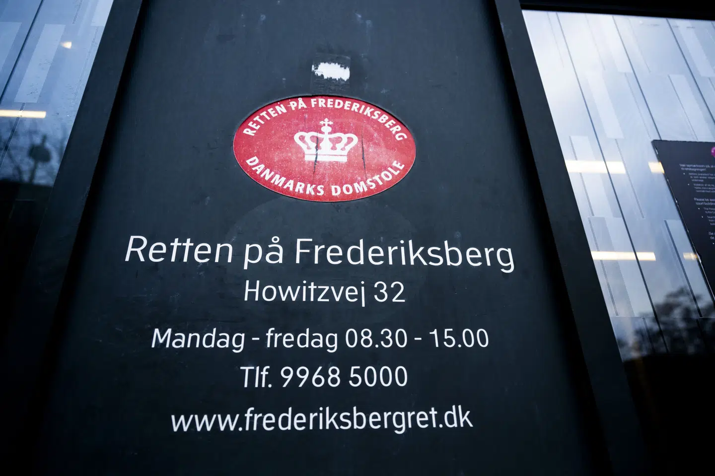 Retten på Frederiksberg idømmer en mand et år og tre måneders fængsel i en sag, der omhandler et dødeligt overfald i 2024.