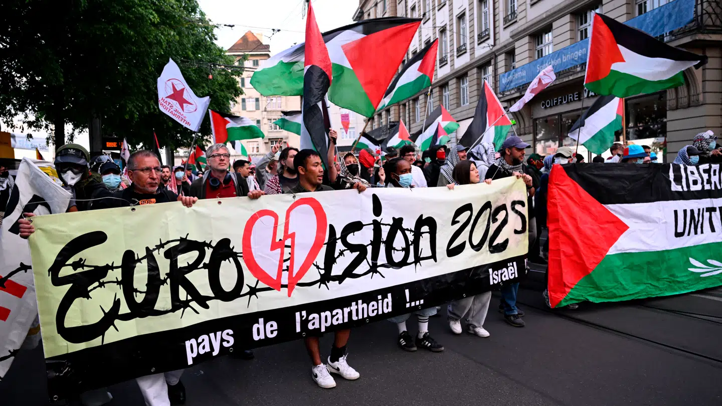 Demonstranter i gaderne under sidste års Eurovision i Basel.